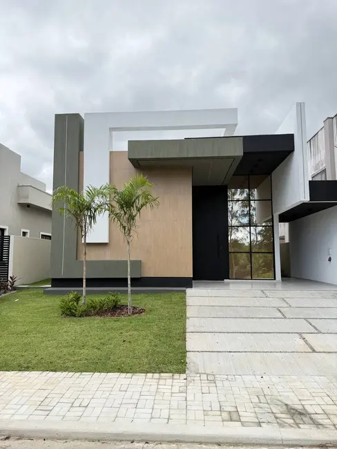 Foto 1 de Casa de Condomínio com 4 quartos à venda, 170m2 em Eusebio - CE