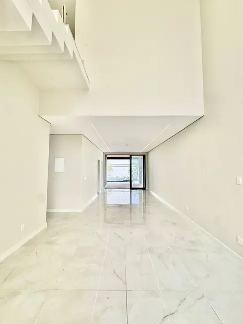 Foto 4 de Casa de Condomínio com 6 quartos à venda, 285m2 em Eusebio - CE