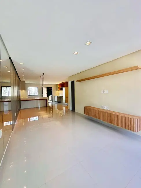 Foto 2 de Casa de Condomínio com 3 quartos à venda em Eusebio - CE