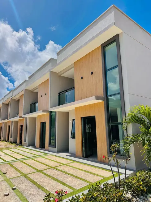 Foto 1 de Casa de Condomínio com 3 quartos à venda em Eusebio - CE