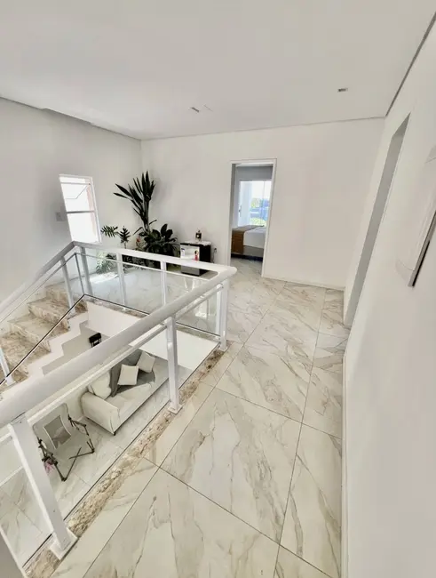 Casa de Condomínio com 4 quartos à venda e para alugar, 237m2 em Eusebio - CE - imagem 2 Foto 2 de Casa de Condomínio com 4 quartos à venda e para alugar, 237m2 em Eusebio - CE