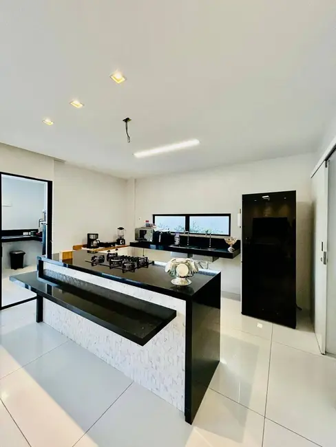 Foto 5 de Casa de Condomínio com 4 quartos à venda, 332m2 em Centro, Eusebio - CE