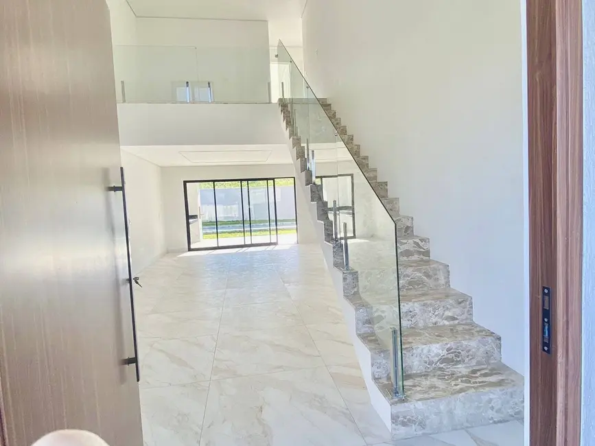 Casa de Condomínio com 4 quartos à venda, 210m2 em Eusebio - CE - imagem 3 Foto 3 de Casa de Condomínio com 4 quartos à venda, 210m2 em Eusebio - CE