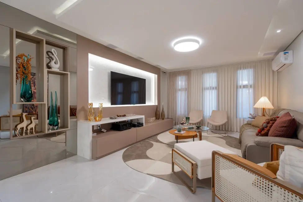 Casa de Condomínio com 5 quartos à venda, 381m2 em Eusebio - CE - imagem 2 Foto 2 de Casa de Condomínio com 5 quartos à venda, 381m2 em Eusebio - CE
