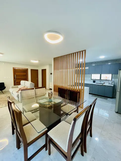 Casa de Condomínio com 4 quartos à venda e para alugar, 296m2 em Eusebio - CE - imagem 5 Foto 5 de Casa de Condomínio com 4 quartos à venda e para alugar, 296m2 em Eusebio - CE
