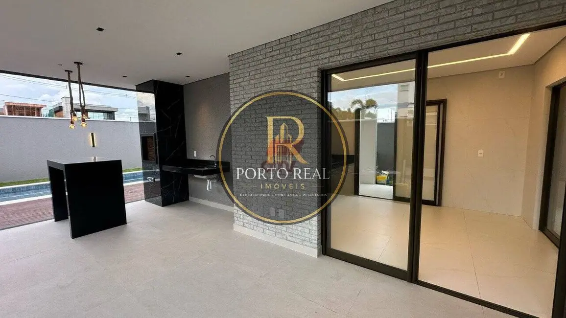 Foto 4 de Casa com 4 quartos à venda, 251m2 em Eusebio - CE