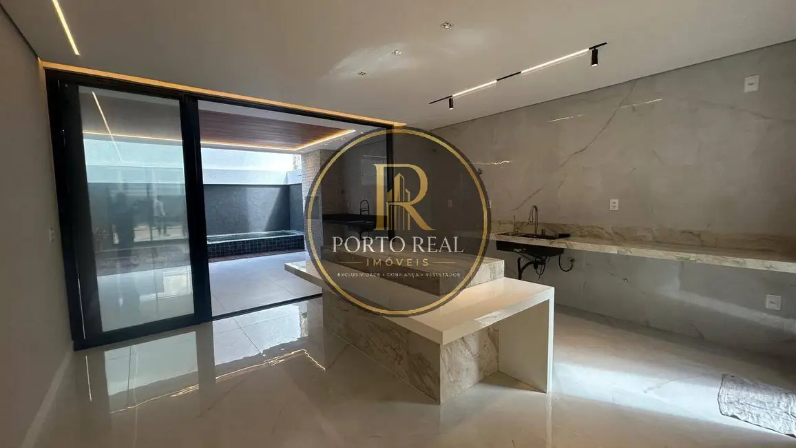 Foto 8 de Casa com 4 quartos à venda, 200m2 em Maraponga, Fortaleza - CE