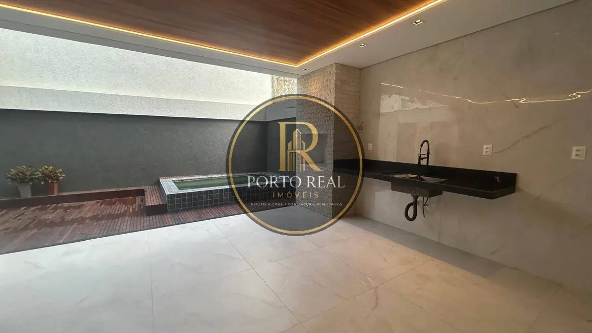 Foto 9 de Casa com 4 quartos à venda, 200m2 em Maraponga, Fortaleza - CE