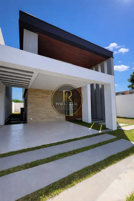 Casa com 4 quartos à venda, 208m2 em Centro, Eusebio - CE - imagem 1 Foto 1 de Casa com 4 quartos à venda, 208m2 em Centro, Eusebio - CE