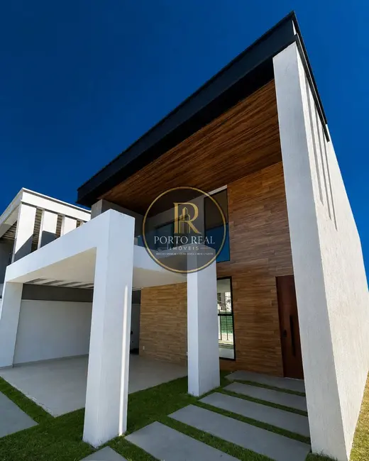 Casa com 4 quartos à venda, 208m2 em Centro, Eusebio - CE - imagem 3 Foto 3 de Casa com 4 quartos à venda, 208m2 em Centro, Eusebio - CE