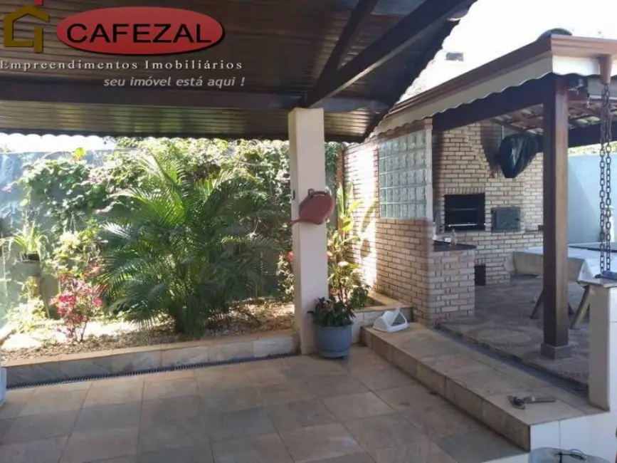 Casa com 4 quartos à venda, 1100m2 em Itupeva - SP - imagem 3 Foto 3 de Casa com 4 quartos à venda, 1100m2 em Itupeva - SP