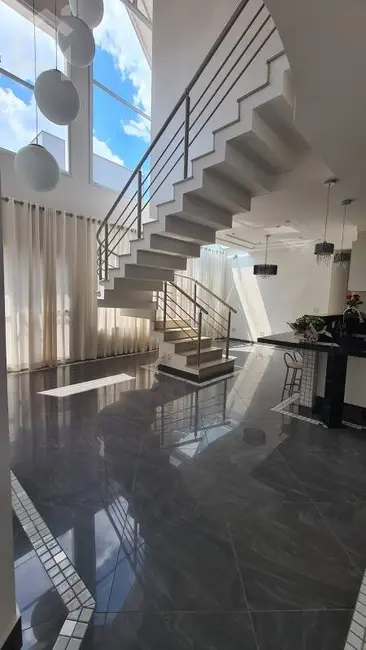 Casa de Condomínio com 3 quartos à venda, 365m2 em Itupeva - SP - imagem 3 Foto 3 de Casa de Condomínio com 3 quartos à venda, 365m2 em Itupeva - SP