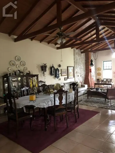 Casa com 3 quartos à venda, 1350m2 em Itupeva - SP - imagem 3 Foto 3 de Casa com 3 quartos à venda, 1350m2 em Itupeva - SP