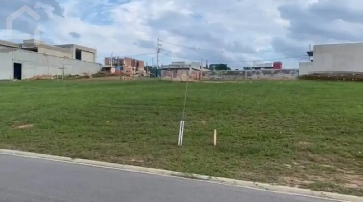 Foto 1 de Terreno / Lote à venda, 363m2 em Itupeva - SP