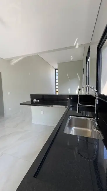 Casa de Condomínio com 3 quartos à venda, 300m2 em Itupeva - SP - imagem 9 Foto 9 de Casa de Condomínio com 3 quartos à venda, 300m2 em Itupeva - SP