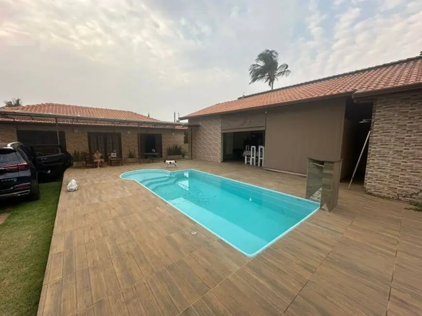 Casa com 3 quartos à venda, 1000m2 em Itupeva - SP - imagem 1 Foto 1 de Casa com 3 quartos à venda, 1000m2 em Itupeva - SP