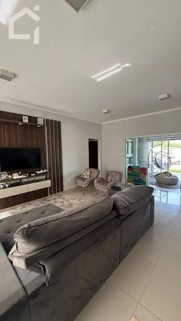 Casa com 3 quartos à venda, 1063m2 em Itupeva - SP - imagem 4 Foto 4 de Casa com 3 quartos à venda, 1063m2 em Itupeva - SP
