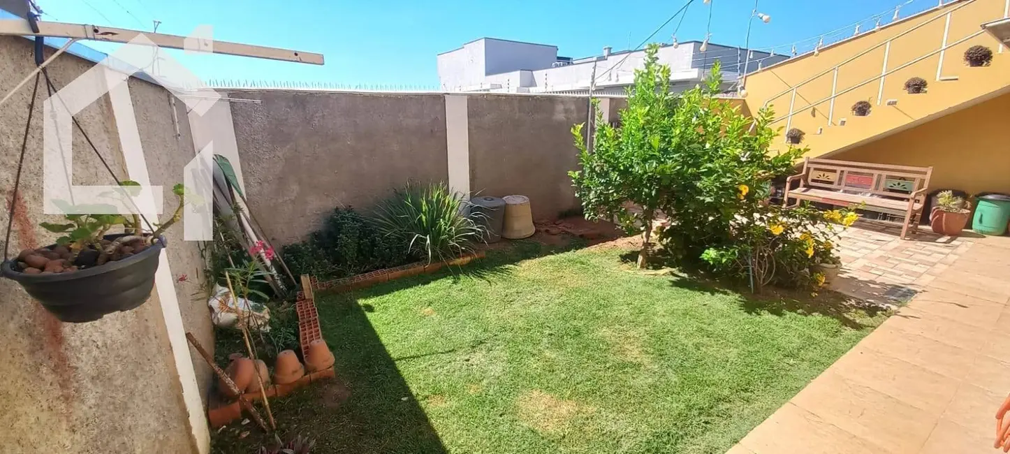 Foto 3 de Casa com 3 quartos à venda, 250m2 em Itupeva - SP
