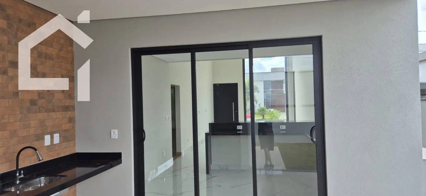 Casa de Condomínio com 3 quartos à venda, 300m2 em Itupeva - SP - imagem 3 Foto 3 de Casa de Condomínio com 3 quartos à venda, 300m2 em Itupeva - SP