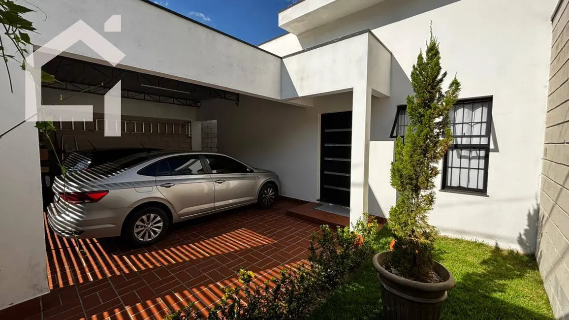 Casa com 3 quartos à venda, 250m2 em Itupeva - SP - imagem 2 Foto 2 de Casa com 3 quartos à venda, 250m2 em Itupeva - SP