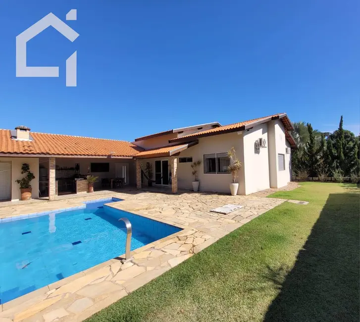 Casa com 3 quartos à venda, 1048m2 em Itupeva - SP - imagem 5 Foto 5 de Casa com 3 quartos à venda, 1048m2 em Itupeva - SP