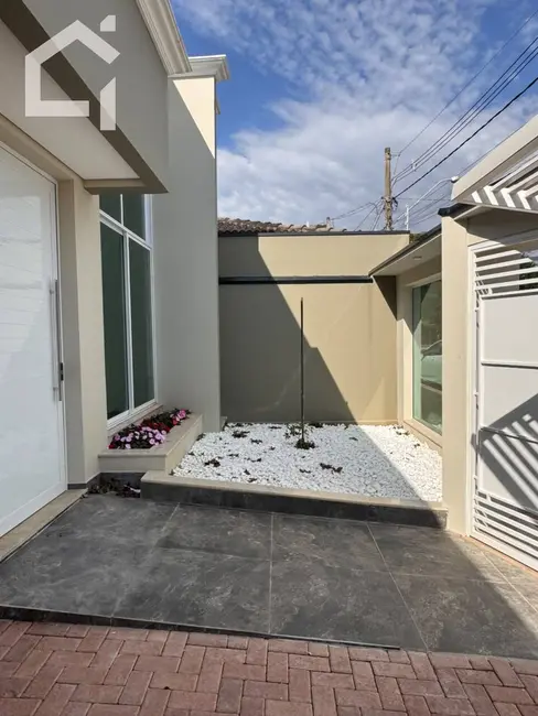 Casa com 3 quartos para alugar, 300m2 em Itupeva - SP - imagem 2 Foto 2 de Casa com 3 quartos para alugar, 300m2 em Itupeva - SP