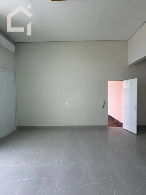 Casa com 3 quartos para alugar, 300m2 em Itupeva - SP - imagem 6 Foto 6 de Casa com 3 quartos para alugar, 300m2 em Itupeva - SP