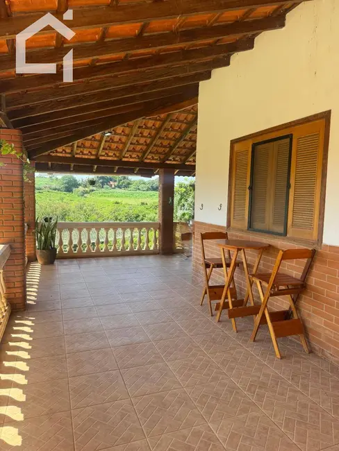 Casa com 3 quartos à venda, 2225m2 em Itupeva - SP - imagem 4 Foto 4 de Casa com 3 quartos à venda, 2225m2 em Itupeva - SP