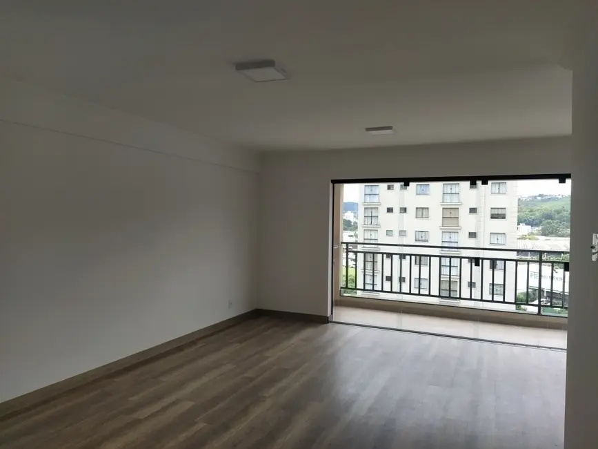 Apartamento com 3 quartos à venda, 128m2 em Jardim Elvira Dias, Pocos De Caldas - MG - imagem 6 Foto 6 de Apartamento com 3 quartos à venda, 128m2 em Jardim Elvira Dias, Pocos De Caldas - MG