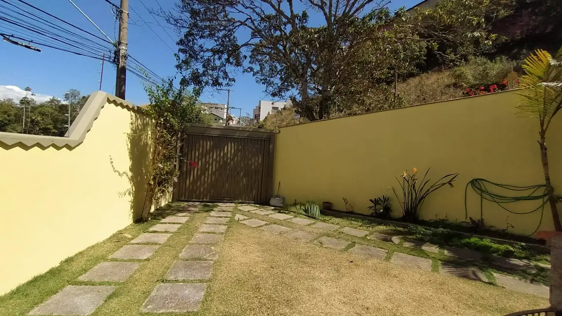 Casa com 4 quartos à venda, 205m2 em Santa Ângela, Pocos De Caldas - MG - imagem 5 Foto 5 de Casa com 4 quartos à venda, 205m2 em Santa Ângela, Pocos De Caldas - MG