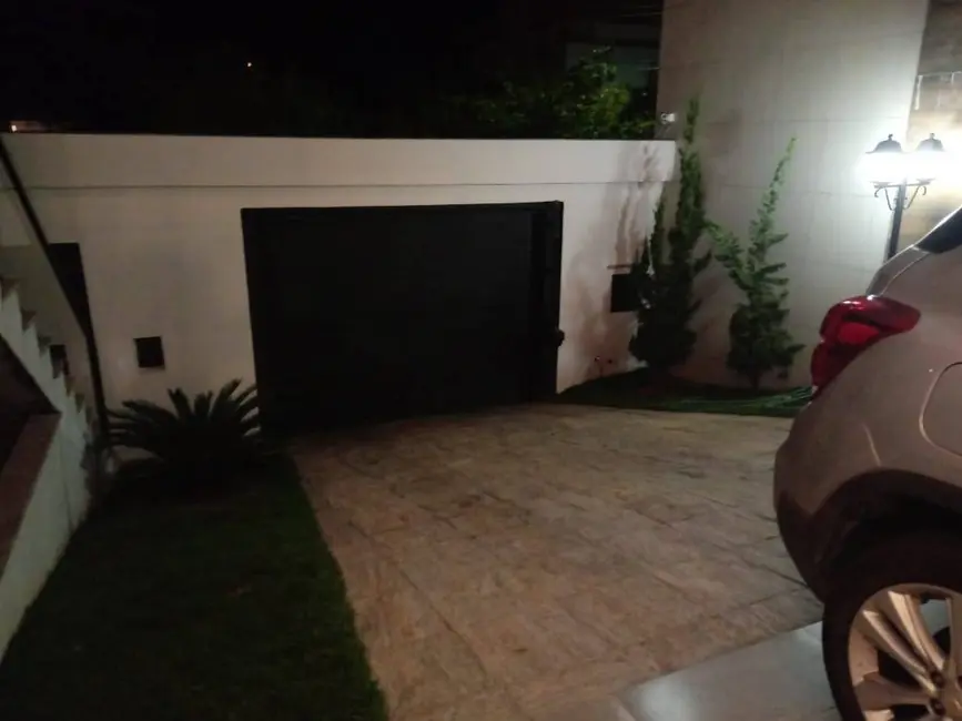 Foto 3 de Casa com 3 quartos à venda, 311m2 em Jardim Europa, Pocos De Caldas - MG