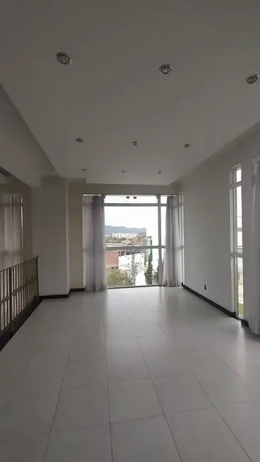 Casa com 5 quartos à venda, 569m2 em Jardim Europa, Pocos De Caldas - MG - imagem 3 Foto 3 de Casa com 5 quartos à venda, 569m2 em Jardim Europa, Pocos De Caldas - MG