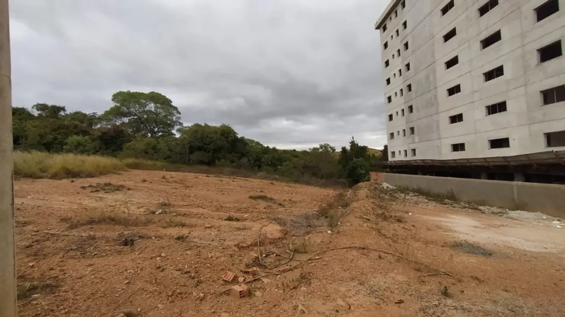 Terreno / Lote à venda, 376m2 em Pocos De Caldas - MG - imagem 2 Foto 2 de Terreno / Lote à venda, 376m2 em Pocos De Caldas - MG