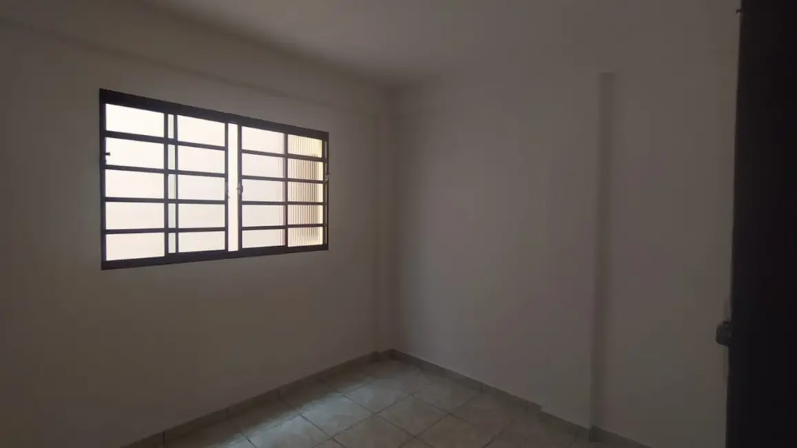 Casa com 2 quartos para alugar, 80m2 em Jardim Paraíso, Pocos De Caldas - MG - imagem 5 Foto 5 de Casa com 2 quartos para alugar, 80m2 em Jardim Paraíso, Pocos De Caldas - MG