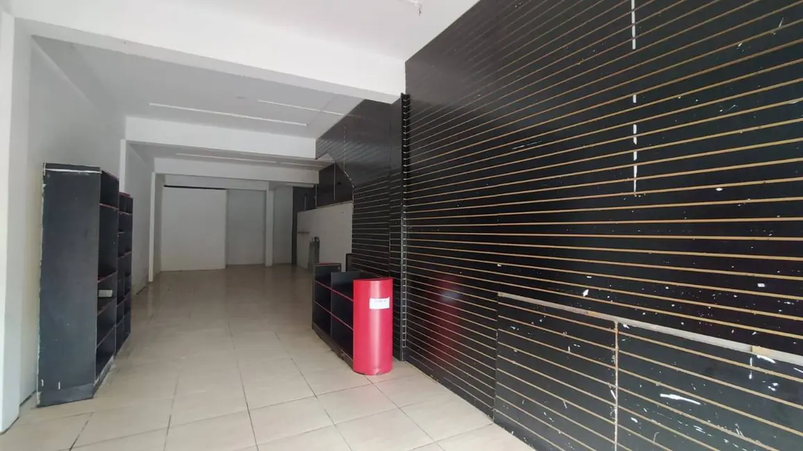 Sala Comercial para alugar, 73m2 em Centro, Pocos De Caldas - MG - imagem 3 Foto 3 de Sala Comercial para alugar, 73m2 em Centro, Pocos De Caldas - MG