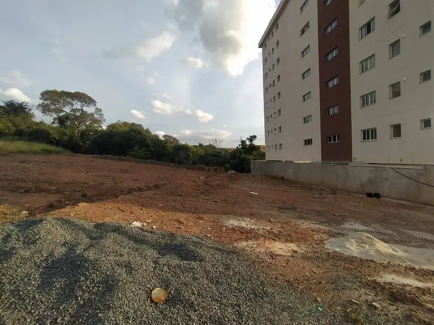 Foto 2 de Terreno / Lote à venda, 417m2 em Pocos De Caldas - MG