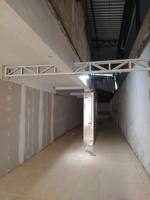 Sala Comercial para alugar, 650m2 em Centro, Pocos De Caldas - MG - imagem 5 Foto 5 de Sala Comercial para alugar, 650m2 em Centro, Pocos De Caldas - MG