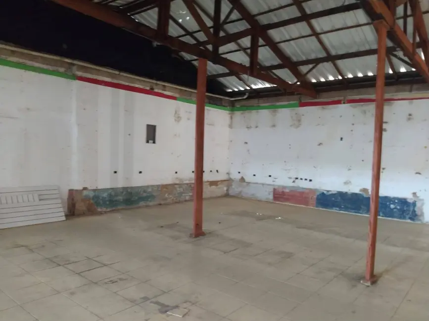 Sala Comercial para alugar, 650m2 em Centro, Pocos De Caldas - MG - imagem 8 Foto 8 de Sala Comercial para alugar, 650m2 em Centro, Pocos De Caldas - MG