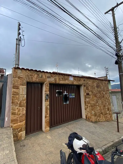 Foto 2 de Casa com 3 quartos à venda, 166m2 em Jardim Centenário, Pocos De Caldas - MG