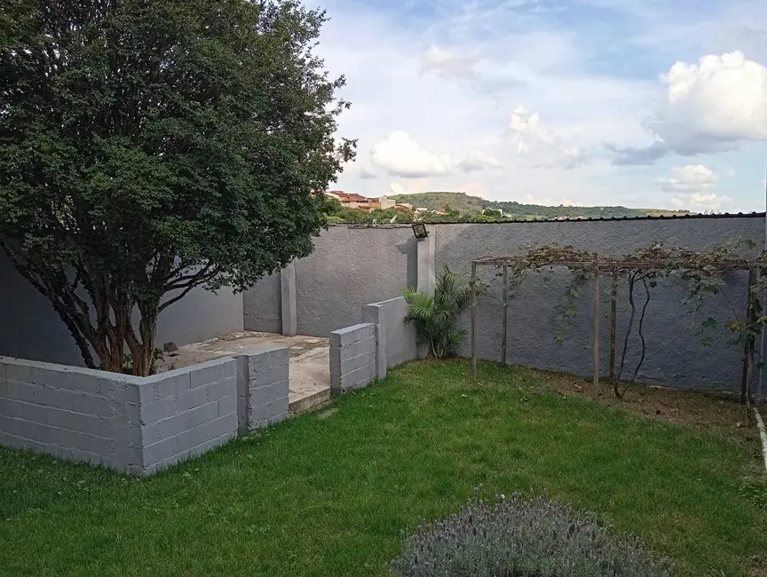 Casa com 3 quartos à venda, 250m2 em Jardim Ipê, Pocos De Caldas - MG - imagem 7 Foto 7 de Casa com 3 quartos à venda, 250m2 em Jardim Ipê, Pocos De Caldas - MG