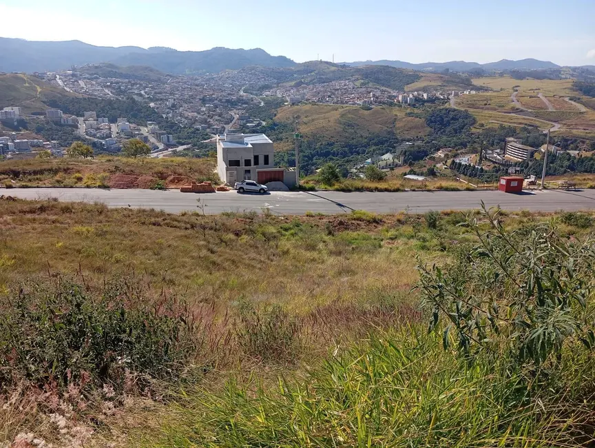 Foto 2 de Terreno / Lote à venda, 250m2 em Jardim Bandeirantes, Pocos De Caldas - MG