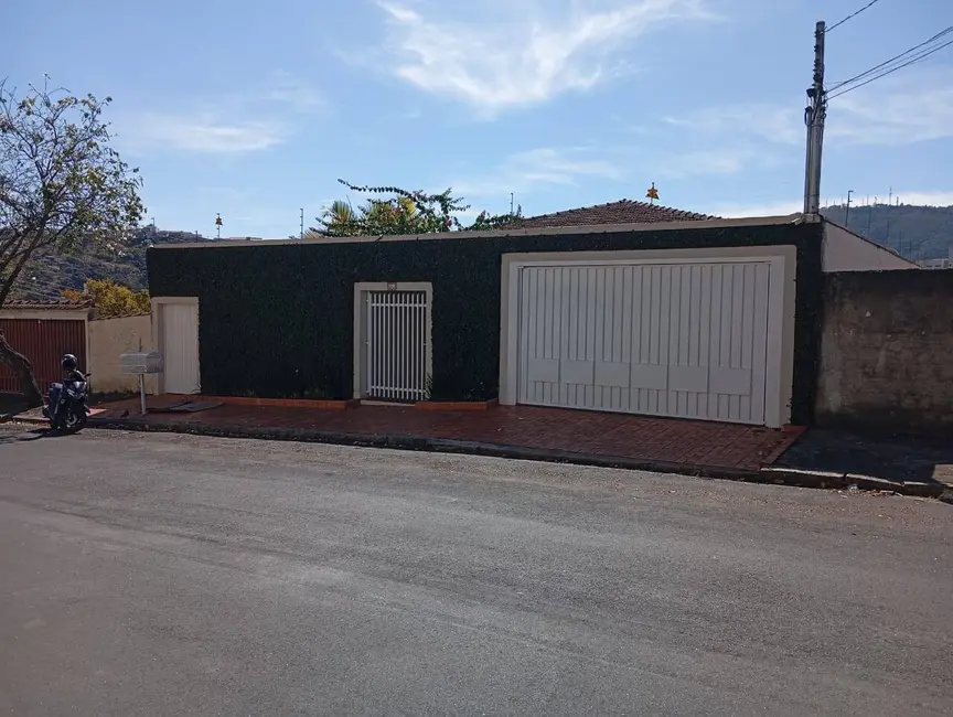 Foto 1 de Casa com 5 quartos à venda, 615m2 em Jardim Quisisana, Pocos De Caldas - MG