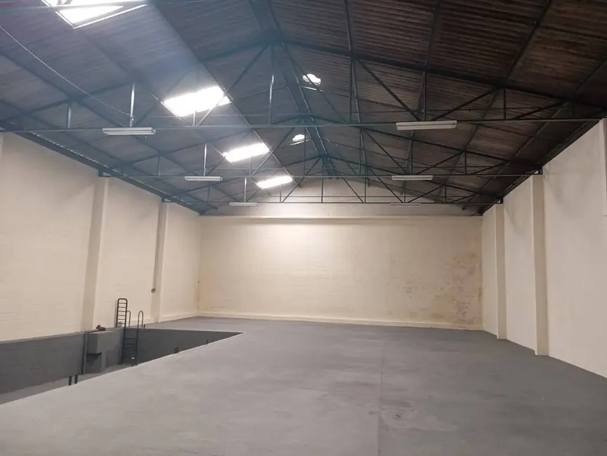 Foto 3 de Sala Comercial à venda e para alugar, 493m2 em Estância São José, Pocos De Caldas - MG
