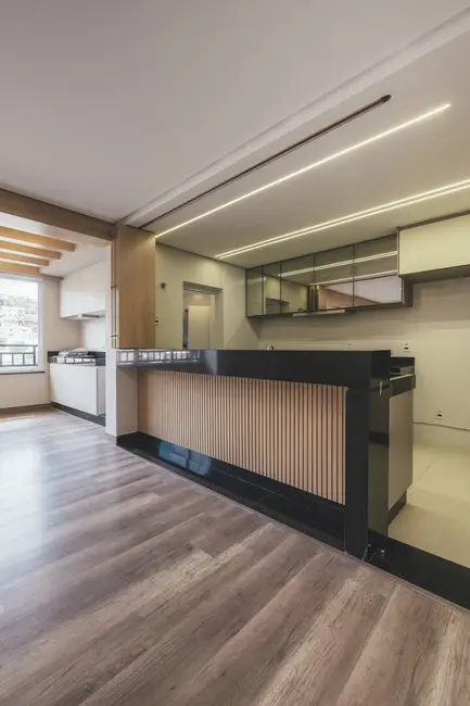 Foto 2 de Apartamento com 3 quartos à venda, 147m2 em Centro, Pocos De Caldas - MG