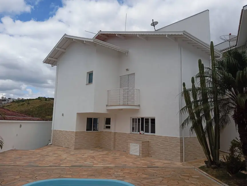 Foto 9 de Casa com 3 quartos à venda, 332m2 em Jardim Europa, Pocos De Caldas - MG