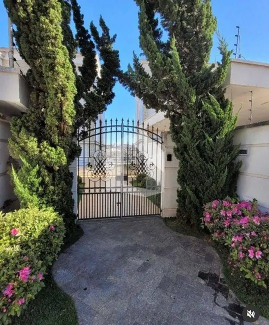 Apartamento com 3 quartos à venda, 190m2 em Jardim Esmeralda, Pocos De Caldas - MG - imagem 2 Foto 2 de Apartamento com 3 quartos à venda, 190m2 em Jardim Esmeralda, Pocos De Caldas - MG
