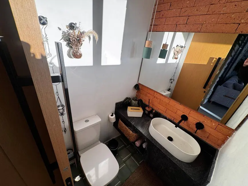 Casa com 3 quartos à venda, 685m2 em Pocos De Caldas - MG - imagem 9 Foto 9 de Casa com 3 quartos à venda, 685m2 em Pocos De Caldas - MG