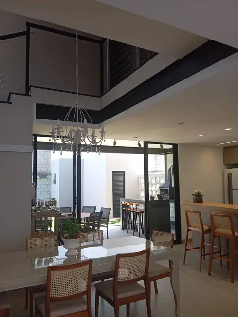 Casa com 4 quartos à venda, 231m2 em Pocos De Caldas - MG - imagem 9 Foto 9 de Casa com 4 quartos à venda, 231m2 em Pocos De Caldas - MG