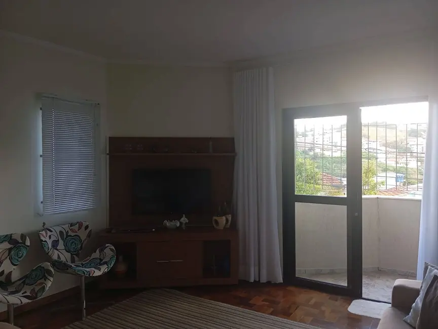 Foto 4 de Apartamento com 3 quartos para alugar, 100m2 em Santa Ângela, Pocos De Caldas - MG
