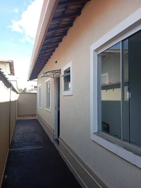 Casa com 2 quartos à venda, 55m2 em Santa Teresa, Pocos De Caldas - MG - imagem 5 Foto 5 de Casa com 2 quartos à venda, 55m2 em Santa Teresa, Pocos De Caldas - MG